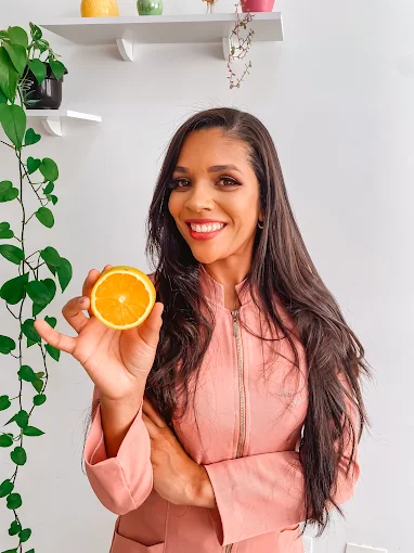Equilíbrio hormonal feminino com alimentação saudável
